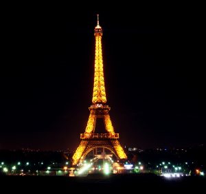 E1 300x282 - Paríž-10 najkrajších pamiatok tohoto romantického mesta
