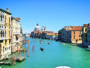 Benatky 300x225 - Venice- Sights, gondolas and carnival are all offered in Venice