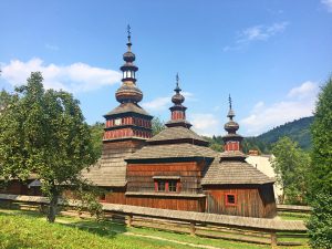 Bardjov dreveny kostolik1 300x225 - Bardejov - a scenic town in the Saris region