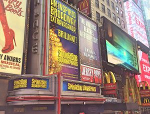 Broadway3 300x228 - New York- Zoznam 28 najúžasnejších miest v Big Apple