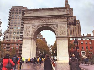 Washington Square1 300x225 - New York- Zoznam 28 najúžasnejších miest v Big Apple