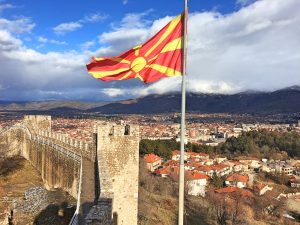 Macedónsko vlajka 300x225 - Macedónsko- 2 dni strávené v Skopje s výletom do Ohridu