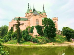 bojnicky zamok 300x225 - 10 most beautiful castles and chateaux in Slovakia