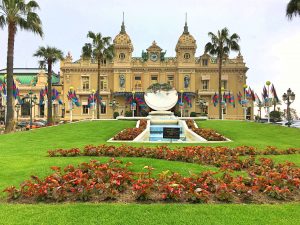 Monako casino 300x225 - Monako-5 miest, ktoré v Monaku musíte navštíviť