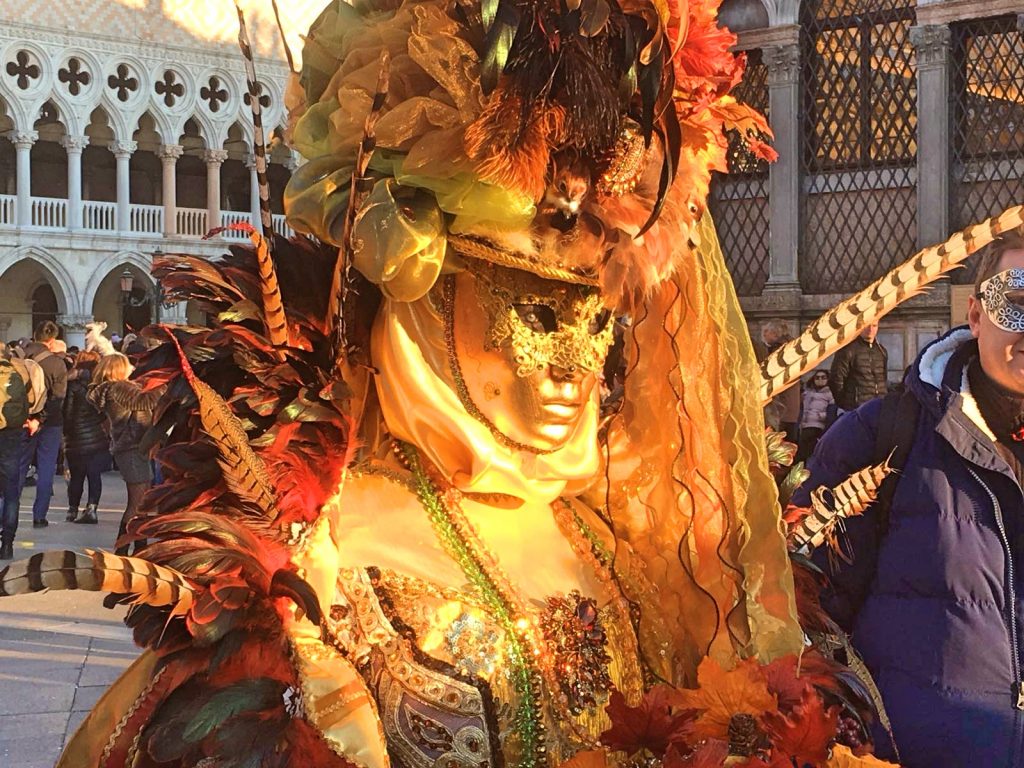 Benatky najkrasia maska 1024x768 - Venice-Photo Diary of the famous Venetian Carnival