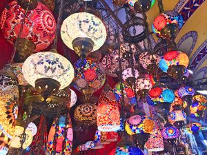 Istanbul Grand Bazaar 300x225 - Istanbul-Zoznam 12 miest, ktoré musíte vidieť
