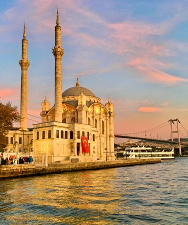 Istanbul-Ortaköy-Mosque