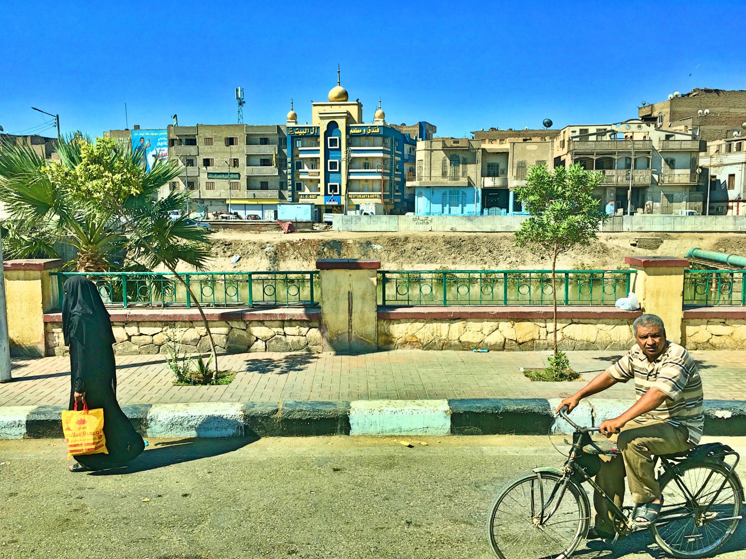 fotka4 scaled - Chudoba v Egypte-V akom svete naozaj žijeme