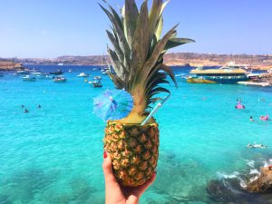 pineapple1 300x225 - Malta- 10 miest, ktoré musíte na tomto ostrove navštíviť