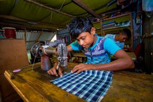 Bangladesh 300x200 - Fast fashion je jednou z príčin klimatickej krízy