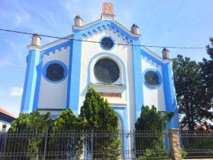 Nove Zamky synagoga 300x225 - TOP 10 najkrajších synagóg na Slovensku