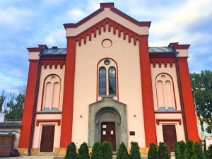 Ruzomberok synagoga 300x225 - TOP 10 najkrajších synagóg na Slovensku